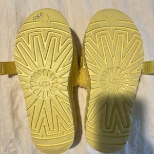 UGG women Yellow Slippers